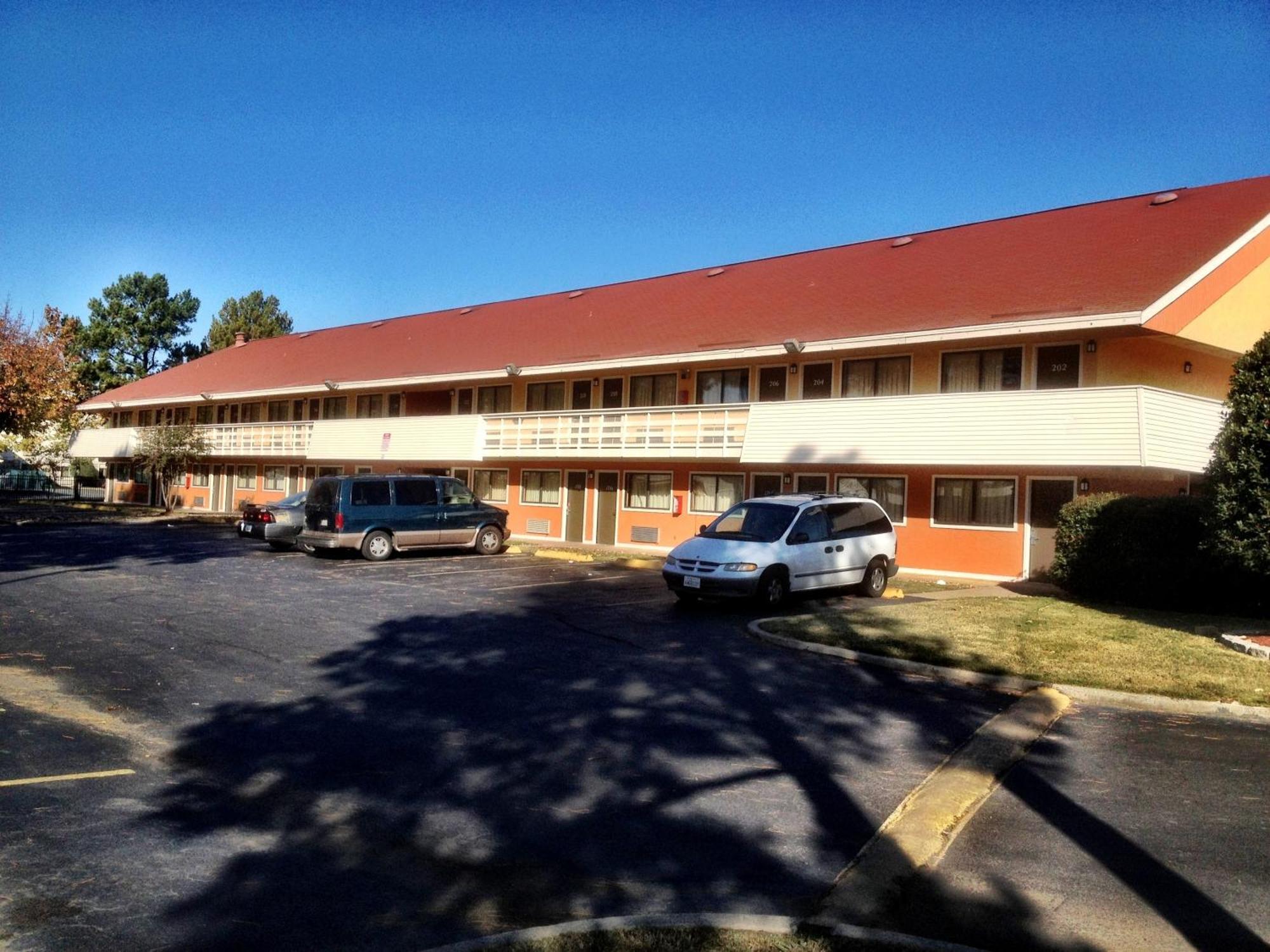 Americas Best Value Inn And Suites Little Rock Exteriér fotografie