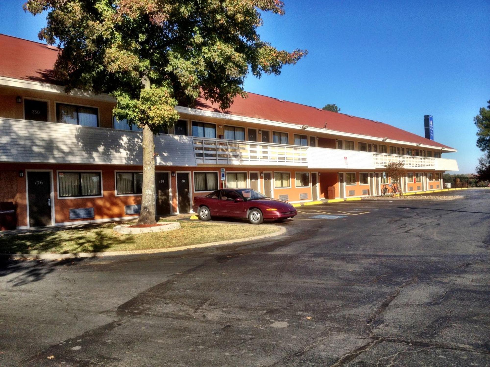 Americas Best Value Inn And Suites Little Rock Exteriér fotografie